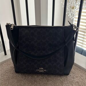 Coach Marlon Hobo Grained navy blue Leather Handbag